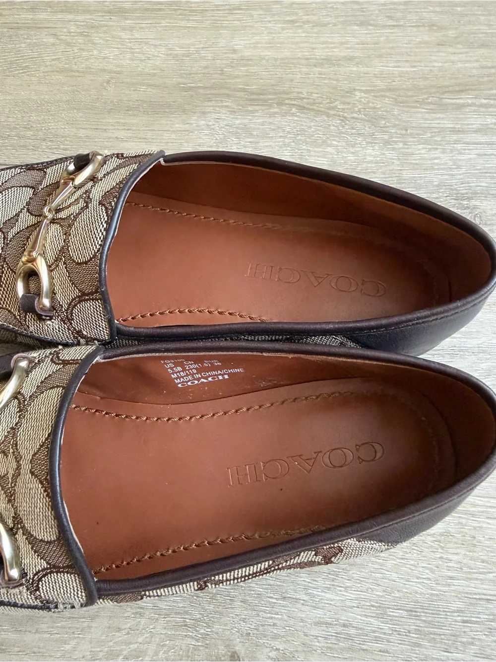 Coach Haley Signature Jacquard Loafers Women's Size 5.5 B Shoes Khaki Brown